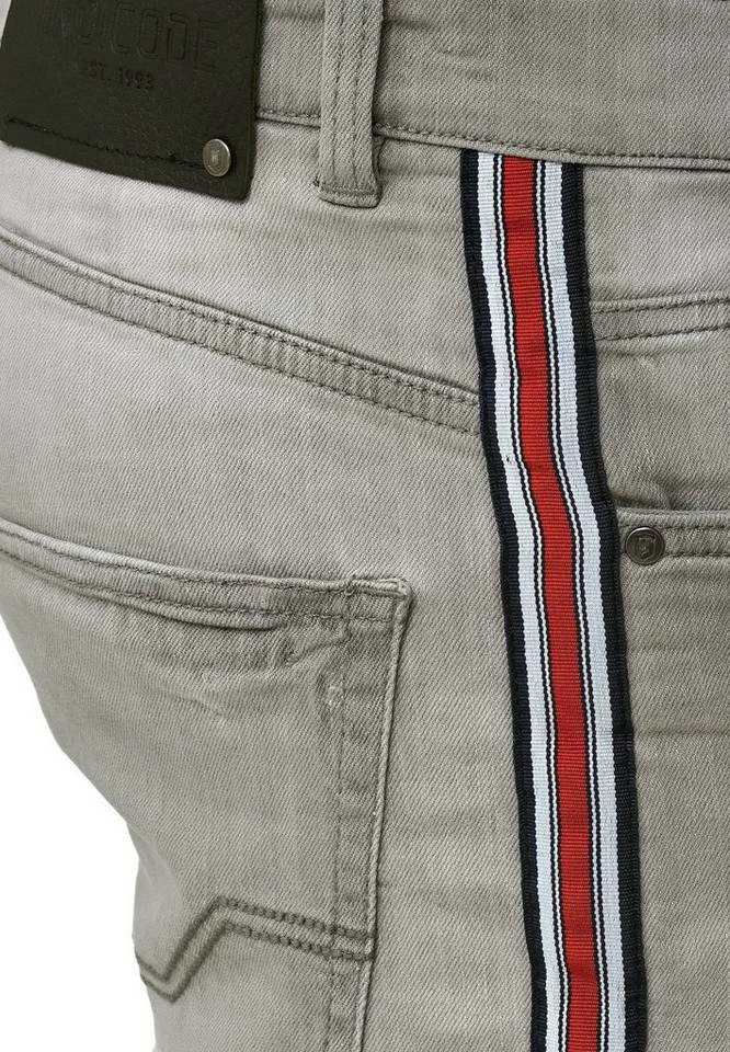 Angebote 🎁 Indicode 👖 Jeansshorts »Fife« Offwhite, Lt Grey, Black, Dark Blue 🌟 5 Angebote 🎁 Indicode 👖 Jeansshorts »Fife« Offwhite, Lt Grey, Black, Dark Blue 🌟 – Bild 5