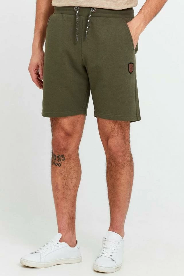 Auslauf 🥰 Indicode Sweatshorts »Kultop« Sweatshorts mit Lederapplikationen Army (600), Navy (400), Black (999), Grey Mix (914) 👏 1 Auslauf 🥰 Indicode Sweatshorts »Kultop« Sweatshorts mit Lederapplikationen Army (600), Navy (400), Black (999), Grey Mix (914) 👏