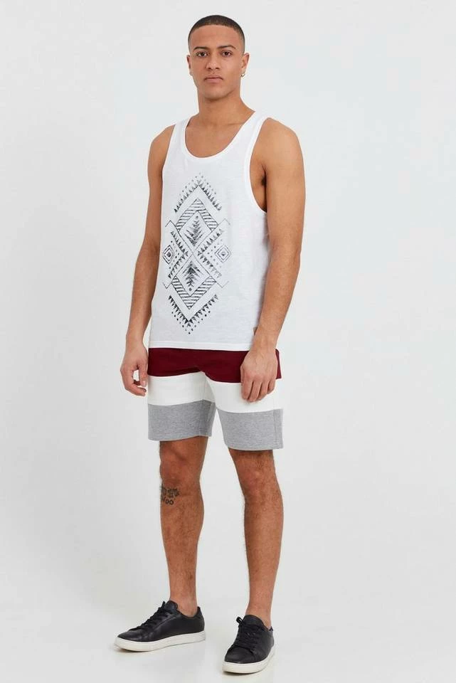 Auslauf ⭐ Indicode Sweatshorts »Caul« Sweatshorts mit Colorblock Optik Bordeaux (201), Black (999), Army (600), Navy (400) 🎁 4 Auslauf ⭐ Indicode Sweatshorts »Caul« Sweatshorts mit Colorblock Optik Bordeaux (201), Black (999), Army (600), Navy (400) 🎁 – Bild 4